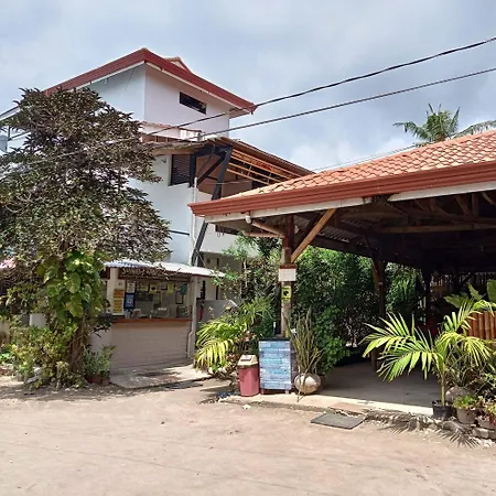Sunday Flower Hotel And Beach Resort